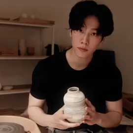 Im afraid everytime war posts a new pottery video ill eat it up #warwanarat #jackandjoker #warwanaratedit #yinwar #jackandjokertheseries #fyp #zhanxwu ac @☆ 