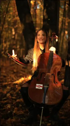 Felicita 🎵 I managed to capture the last rays of the sun in Poland this year for you 💃🥰  #cello #musica #fyp #viral_video #song #cover 