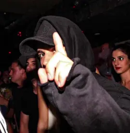 One Dance - Justin Bieber. #justinbieber #drake #oncedance #fyp #foryou #song #onedanceremix 