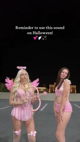 Obsessed with our costumes from @Dolls Kill 💕🪽🏹 #fyp #foryou #foryoupage #halloween #halloweencostume #halloweentransition #halloween2024 #costume #transition #transitionvideo 