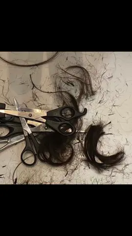 #cuttinghair #fyp #fyp #💔 #tik_tok #photos #foryoupage #fyppppppppppppppppppppppp 