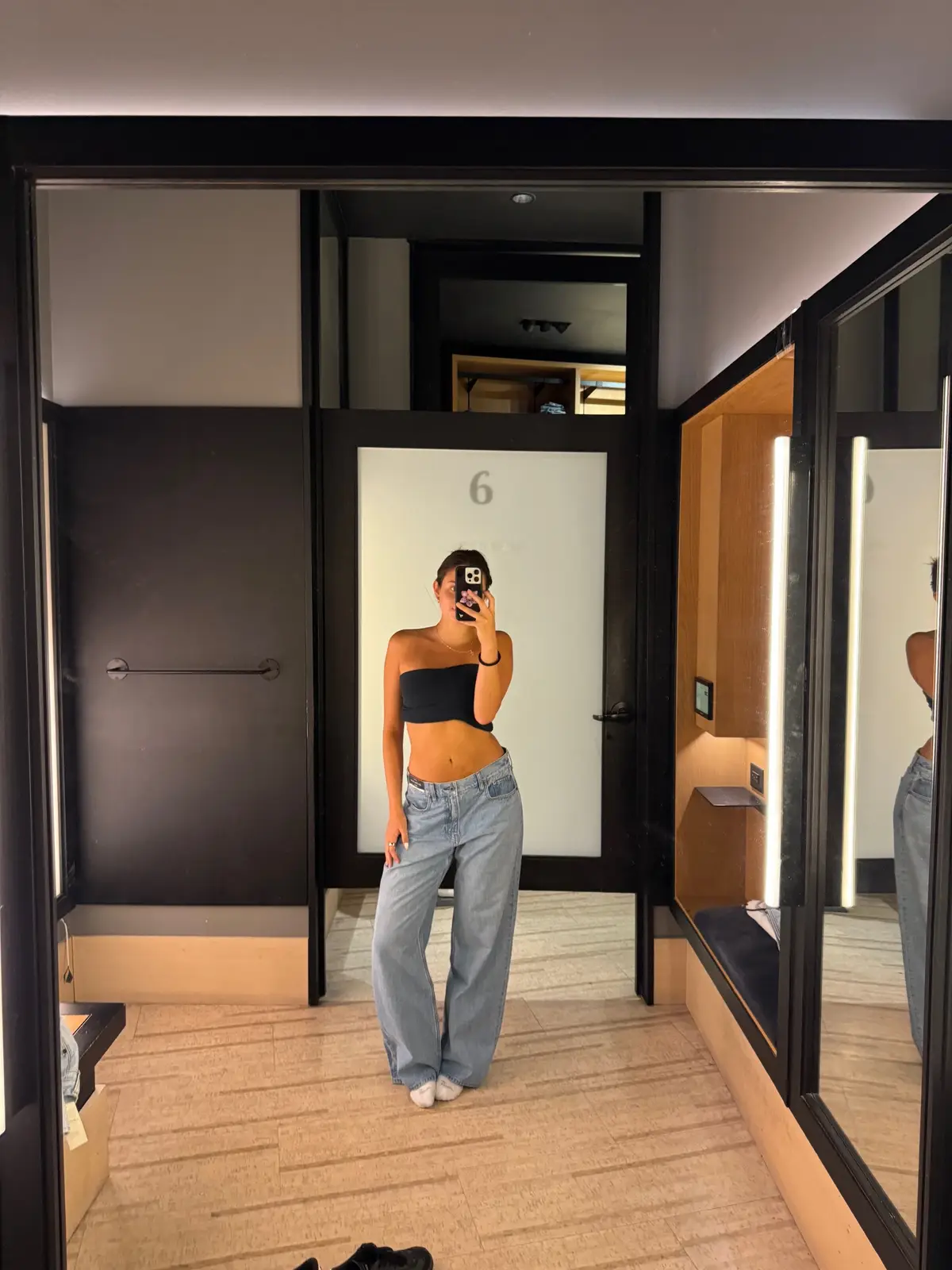 Shopping for jeans is actually so hard 👖 #abercrombiejeans #abercrombie #lowrisejeans #fyp #jeanstryonhaul 