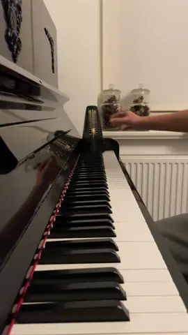 Drowning Love - Requested Song!! #piano #pianotok #pianomusic #pianocover #pianolesson #drowninglove #pianochallange #easypiano #pianoplayer #pianist #fy #fyp #pianofyp #fypp #fyppp 