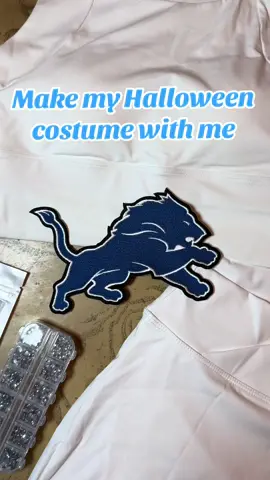 GO LIONS 🦁💙🩶🏈 6 hours gluing rhinestones and i have no regrets @Detroit Lions #detroit #detroitlions #detroitlionsfootball #nfl #onepride #nflgameday #nflcheerleader #dance #uniform #cheeruniform #nflcheerleaderuniform #danceoutfit #competitiondance 