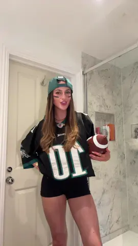 halloween round 3 🏈🏟️🫡🍾👻