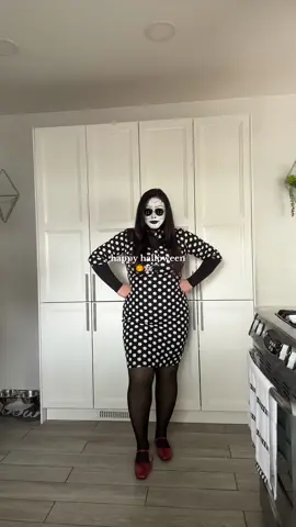 youre just in time for supper dear.. #halloween #halloweenday #halloweencostume #halloweenlook #halloweenmakeuplook #halloweendiy #halloween2024 #halloweenishere #halloweentok #halloweentiktok #halloweentransition #theothermother #theothermothercoraline #theothermothercosplay #theothermothermakeup #coraline #coralinejones #coralinecosplay #coralinemovie 