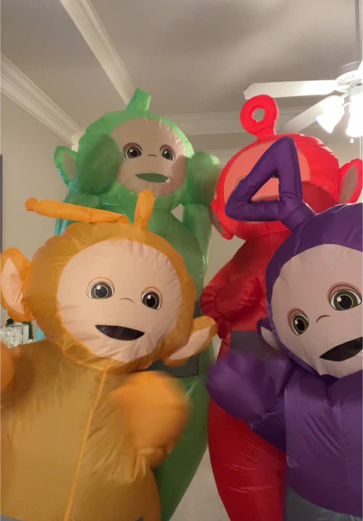 #halloween #halloweencostume #halloween2024 #teletubbies #timeforteletubbies 