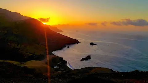 #fypシ゚viral #lovely #sun #sky #sunset #sad #beach #sadvibes #sadsong #brokenheart #loveyou #fyp 