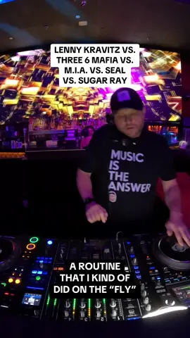 A routine that I kind of did on the “fly” #fyp #foryou #foryoupage #lennykravitz #three6mafia #mia #seal #sugarray #fly #dj #djs #djing #djroutine #mashup 