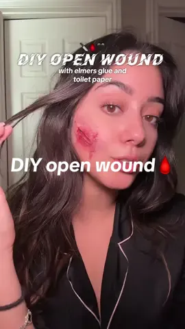 not as hard as you think🔪🩸💀 #bloodymakeup #halloweenmakeup #halloweenmakeuptutorial #halloweencostume #fyp 