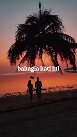 hati tergores cinta#liriklagu #lagulawas #musiklawasindonesia #musik#lagukenangan 