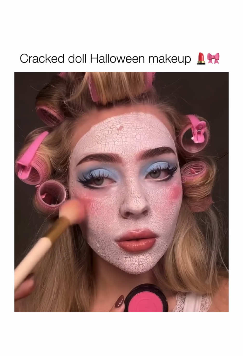Share this with a friend✨ @lenkalul #halloweenmakeup 