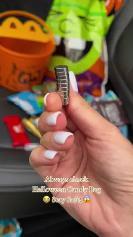 OMG 😱 This is why you should check your Halloween Candy bag Before giving it to your child! #staysafe #trickortreat #candy #halloween2024 #momlife #MomsofTikTok 