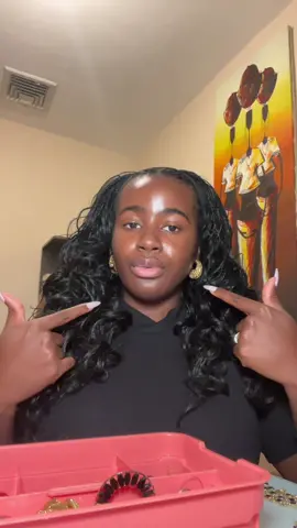 a random jewelry tour… are you team gold or silver? #jewelryhaul #jewelrytour 