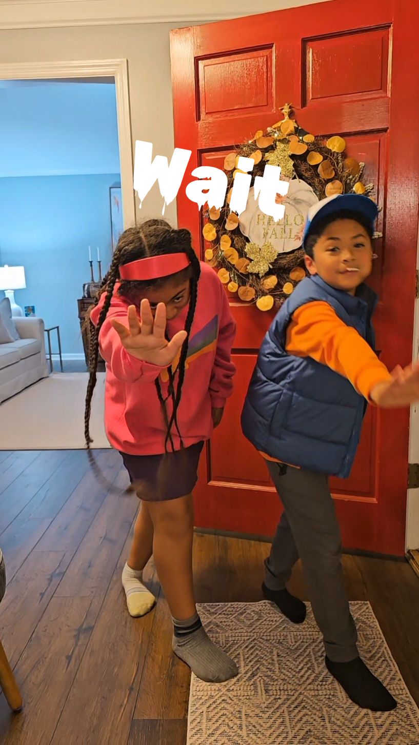 Mabel and Dipper Pines 🌲 #happyhalloween #fypシ #fy #fyp 