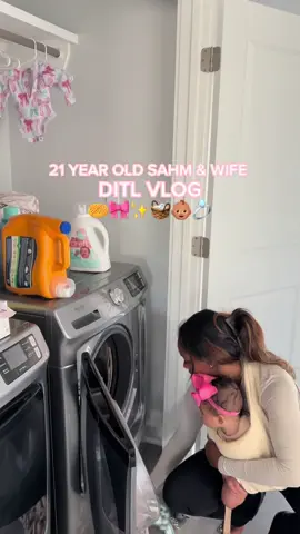 @Waffle House will always be my favorite. I took a nap after folding clothes😵‍💫 #meettheseguras #sahm #sahmlife #sahmsoftiktok #raisingbabies #firsttimemom #postpartum #6monthold #dailyvlog #dayinthelife #Lifestyle #laundryday #wafflehouse #momtok #lunchdate #mommydaughterduo #mommydaughter 