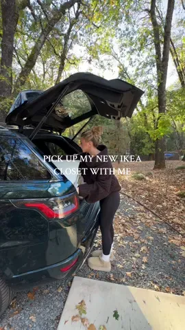 Been dreaming about my own little walk in closet for so long🤭 #comewithme #Vlog #ikea #walkincloset #errands #wardrobe #paxwardrobe #fail #dayinmylife #spendthedaywithme @IKEA @IKEA USA #greenscreen 