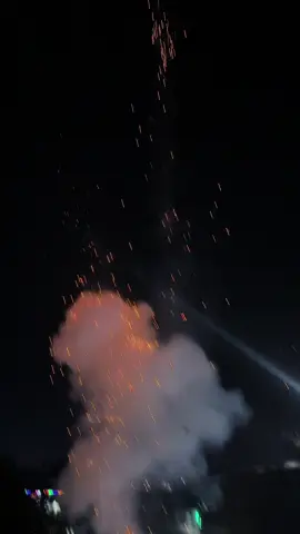 #firecracker #skyshot #dipawali #viral #fyp #tihar #end 