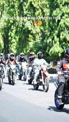Brap brapp😁#fyp #crfklxmakassar #mototrailsulawesi #crflimit #crfstdlimit🤙 #fypシ 