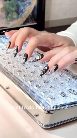 Sisters, what do you think of this nail