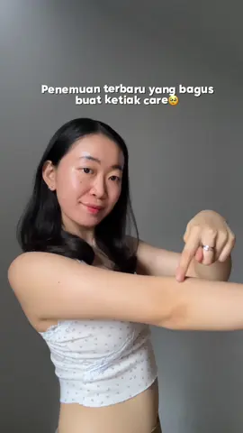 Kuncinya mesti sabar dan rutin sih😉  Ga banyak seliweran tapi ternyata bagusss🥹@moicare.idn   #moicare #underarmwhitening #underarmroutine #bodycareroutine #creamlipatan