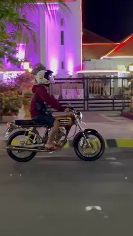 😜🤙🏻#cb125se#icikiwir#penaknyebe#celengteyeng#fypシ゚viral#masukberanda#madiun24jam 