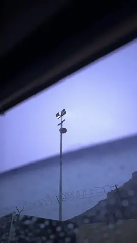 من عذاب البرد جيت أبغى دفاك . #محمد_عبده 