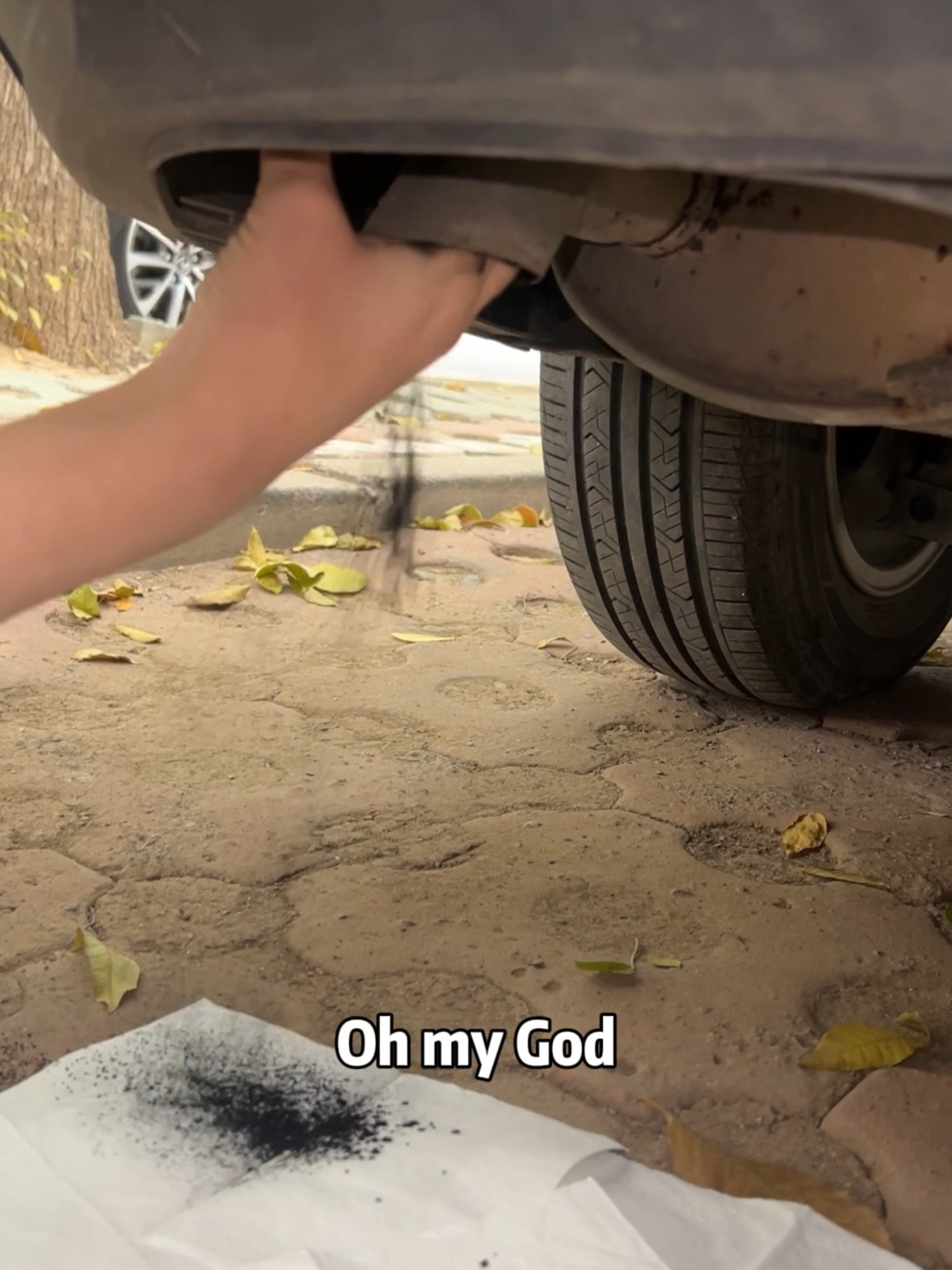 The engine shakes and there is a lot of carbon deposits in the exhaust pipe, free solution!#tiktok#howto#cartok#car#automotive