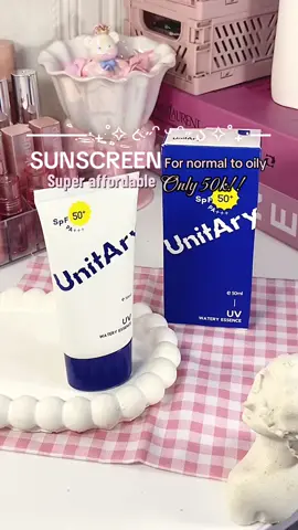 Unitary UV Watery Essence✨💖 Sunscreen yg cocok untuk normal to oily skin, easy to blend, mudah menyerap dan ga bikin lengket!! Super nyaman di pake, harganya juga cukup affordable under 50ribuan, kalian wajib coba🙌🏻😻 #unitary #unitarysunscreen #unitaryuvwateryessence #susncreenkulitberminyak #sunscreenoilyskin #fyp 