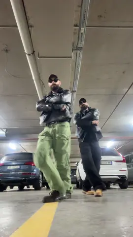 Had fun with this one 🔥 #twins #dance #trending #fyp 