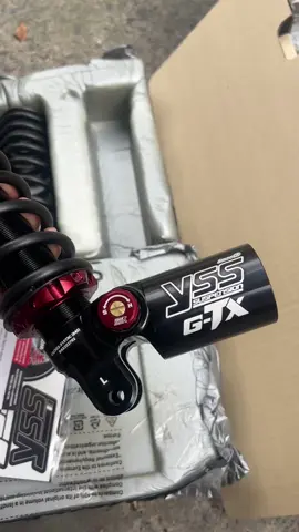 Yss G-TX gắn Giorno / Lead 4val / Lead 2val / Click - Vario...