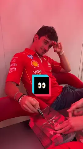Staring contest feat. @Charles Leclerc 😎 #BrazilGP 🇧🇷 #F1TikTok 