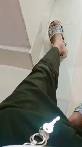 চল আমরা পালাই যাই তোমার বাবার থেকে অনেক টাকা আছে আমার কাছে 