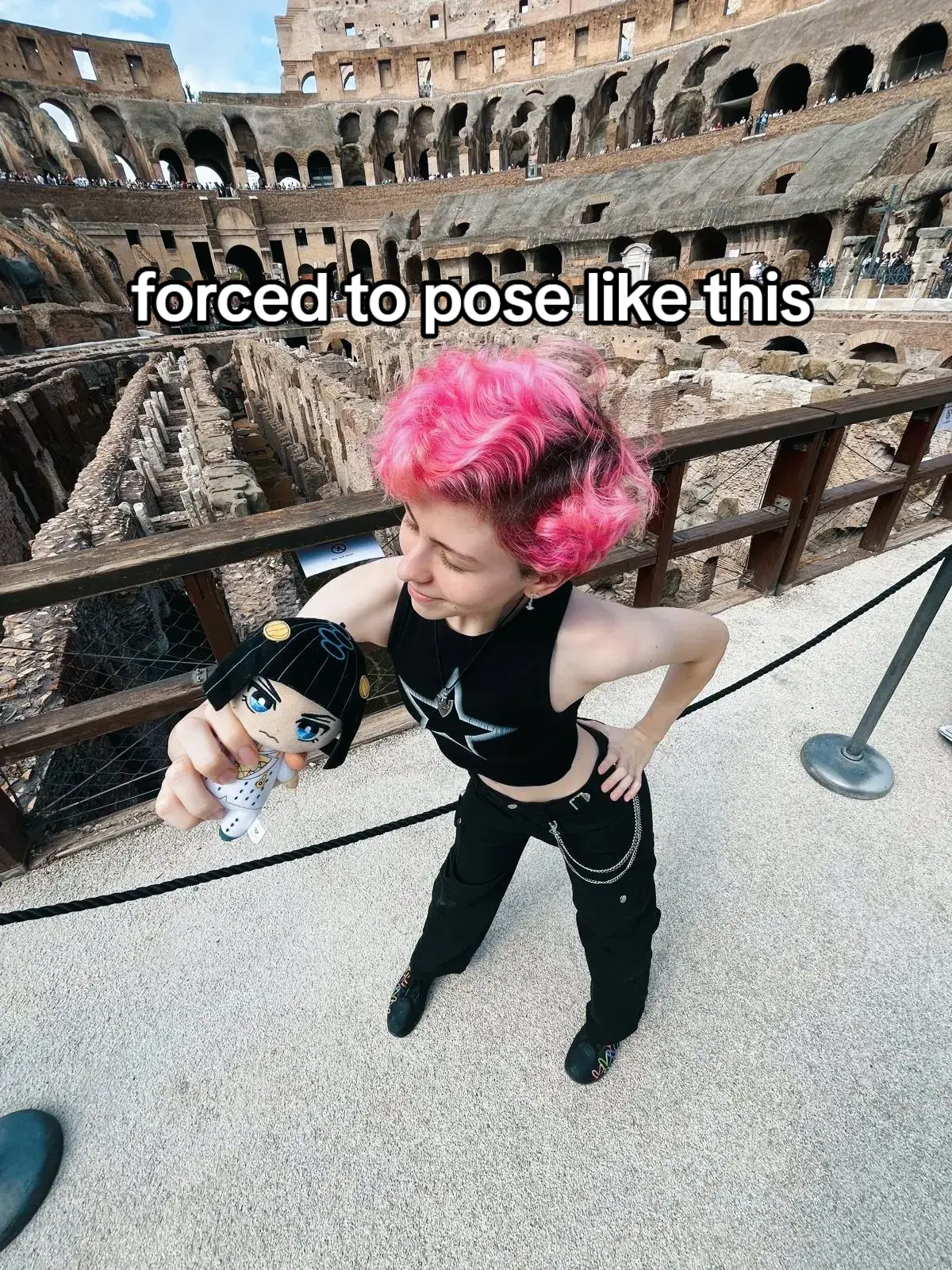 JoJo posing at the colosseum in rome‼️#jjba #jojosbizarreadventure #trishuna #jjbapart5 #goldenwind #giornogiovanna #jojopose #jojoreference 
