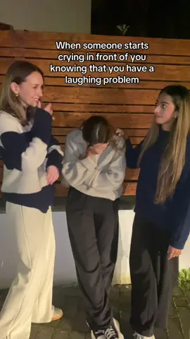 Ich kann es wirklich nicht kontrollieren #friends #laughing #problem #sorry #funny #favorite #freunde #girls #crying #ironie 