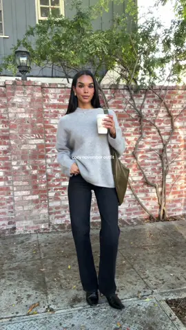 Mohair oversized sweaters all november long 🫶🏽 #falloutfits #falloutfitinspo #outfitinspo #fall2024 #cozyoutfit 