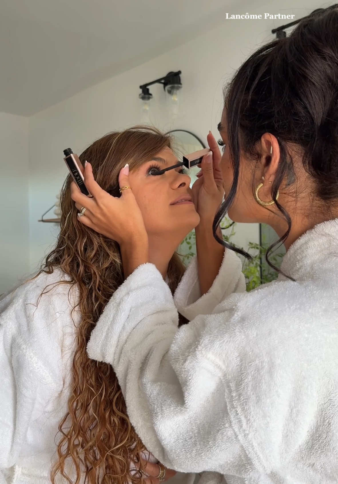 #LancomePartner generational beauty secret, from me to mom. @Lancôme La vie est belle Holiday Gift Set available @Macy’s 