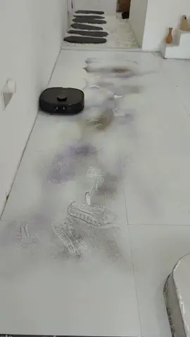 “Employee of the Year!” #robotvaccuum #robotmop #mopvacuum #clean #cleaning #robotvacuumcleaner #robotclean #tiktokmademebuyit #tiktokmademedoit #usa #newyork 