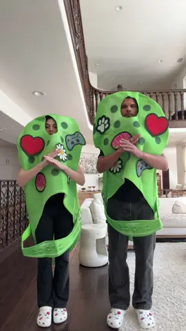 Tik croc trends @Tay Lautner 