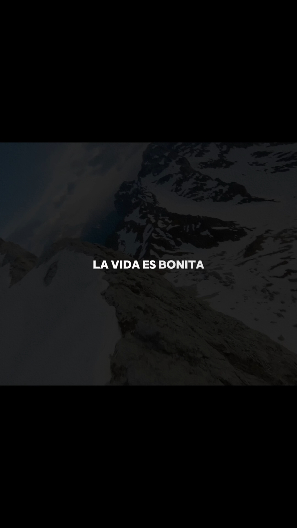 La vida es bonita - Bad Bunny  . . . #lavidaesbonita #bad #fyp  #badbunnypr #parati  #nadiesabeloquevaapasarmañana #nadiesabebadbunny #nomequierocasar #benito 