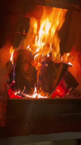 🔥🔥 #şöminekeyfi🔥🔥🔥 #stories #storilikvideolar#keşfet 