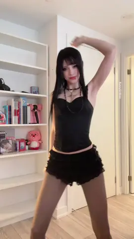 Whos still celebrating Halloween this weekend?! #blackpink#alt#foryoupage 