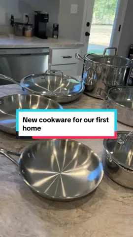 In my señora era 🏡👩🏻‍❤️‍👨🏻 #marriedlife #señoralife #cookware #costcofinds #henckels @henckels_usa #newpotsandpans #homeowners #unboxing #Kitchenfinds #kitchengadgets #cookware #homefinds 