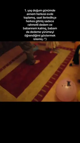 bu dünya üzerindeki en değerli videom çok seviyorum her izlediğimde çok mutlu oluyorum #CapCut #keşfet #beniöneçıkartt #beniöneçıkart #fyp #etkileşim #akım #akımvideoları #çocukluk #çocuk #bebekvideolari #bebek #anı #anılar 