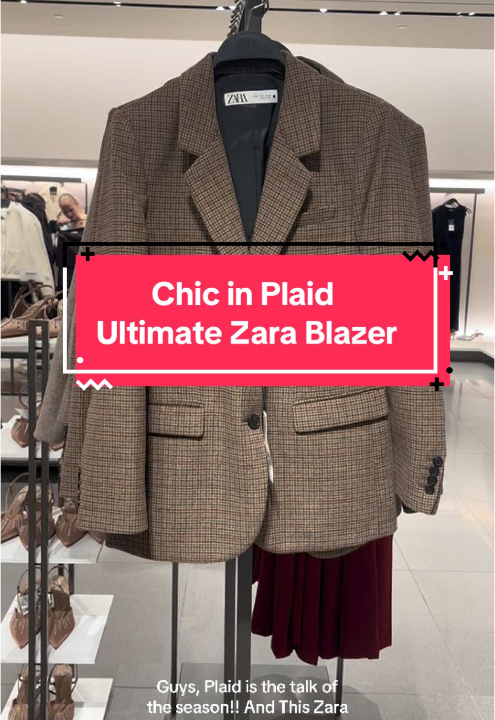 Fall fashion must-have: the plaid blazer! 🍂 Instantly elevate your outfits with this chic staple. How are you styling yours this season? #plaidperfection  #OOTD #ootdinspo #ootw #cutefalloutfits #fallfashiontrends #wintervibes #fallaesthetic #casualchic #zara #falloutfits #workoutfit #personalstyle 