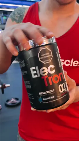 #fullfit #smartmuscle ¡Potencia tu entrenamiento con Electron! Este suplemento pre-entrenamiento ha revolucionado mi rutina, dándome una fuerza increíble. Descúbrelo en Full Fit y lleva tu rendimiento al siguiente nivel. @Smartmuscle. 