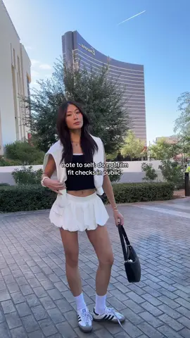 the slippery case saved my phone from getting stolen 😭