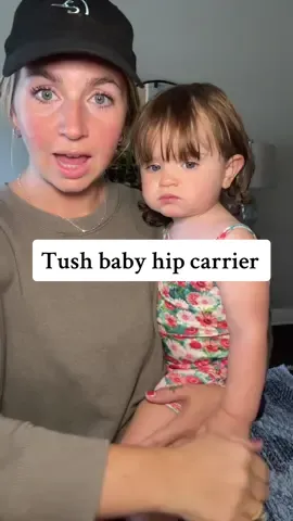 And i get so many compliments! #tushbaby #babycarrier #colic 