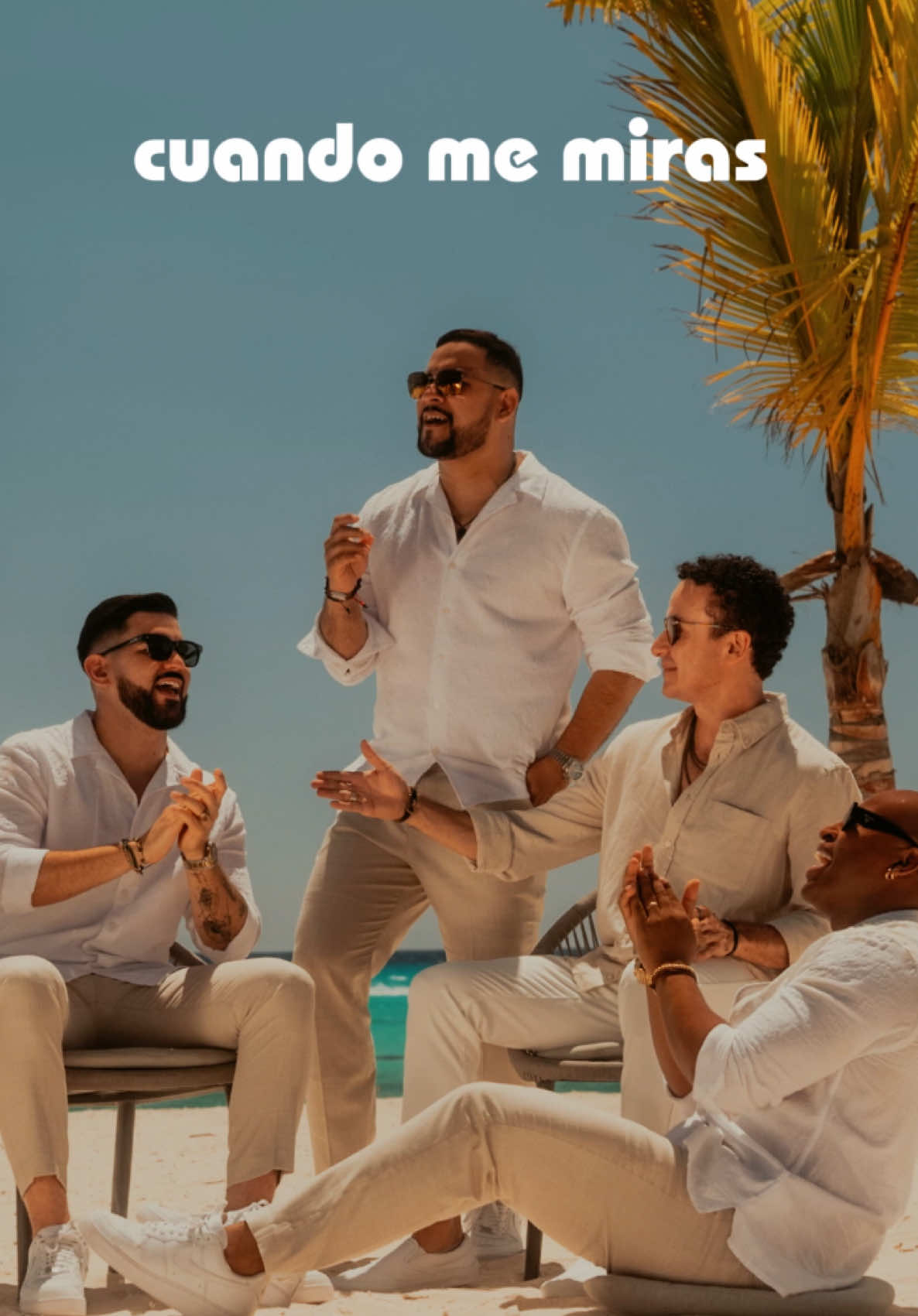 De corazón a corazón 💚 me la juego por nuestro #TropicaliaTour! 🌴 #ConDineroYSinDinero #FonsecaMusic #LenguajeDeFonseca #DeGiraConTikTok #Clasicos #AmorEnTiemposDeTropicalia #MusicaLatina 