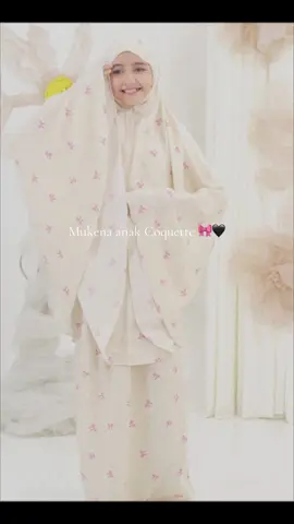 Bahan rayon premium dijamin anak pastii nyaman beribadah 🎀✨😍 #mukenadaily #fyp #mukenarayon #mukenapita #mukenacoquette #mukenaanak #mukenaanakrayon #mukenaanakadem #promoguncang1111 